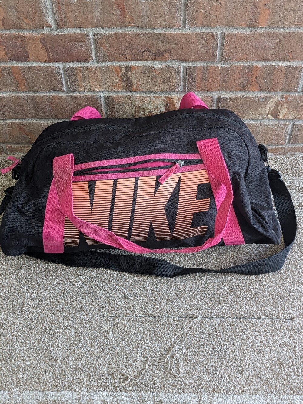 Nike Gym Club Duffle Bag Black Pink Orange Striped Graphic Nylon Athletic Gym